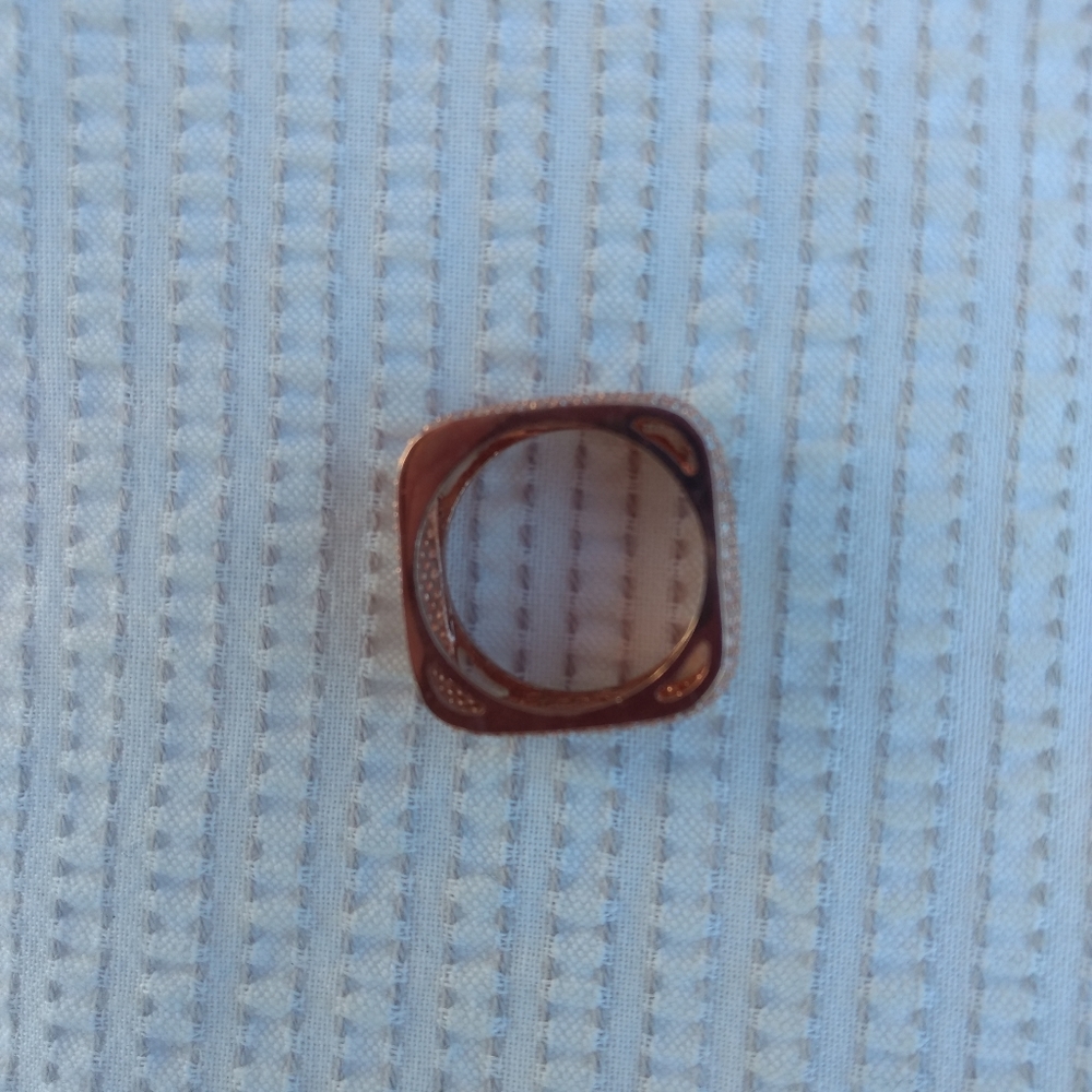 Rose Gold Ring - Picture 4 of 5